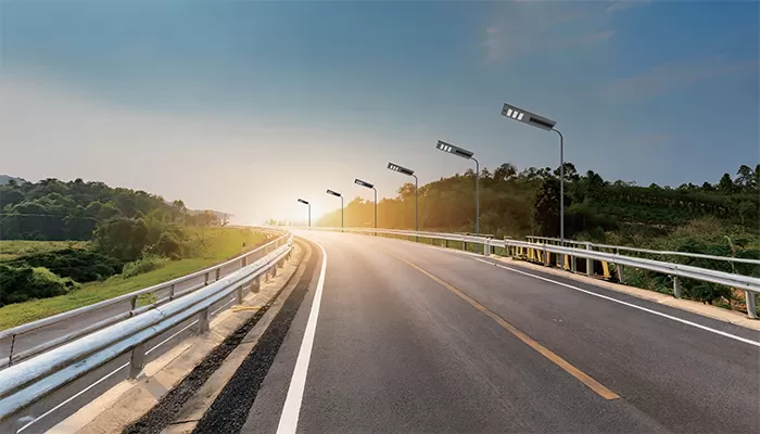 Lampadaires solaires LED tout-en-un : Économies d'énergie et avantages écologiques